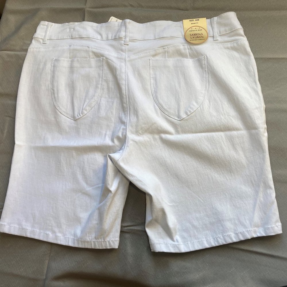 NWT sabrina lauren skinny fit stretch jean bermuda white short - Picture 6 of 15